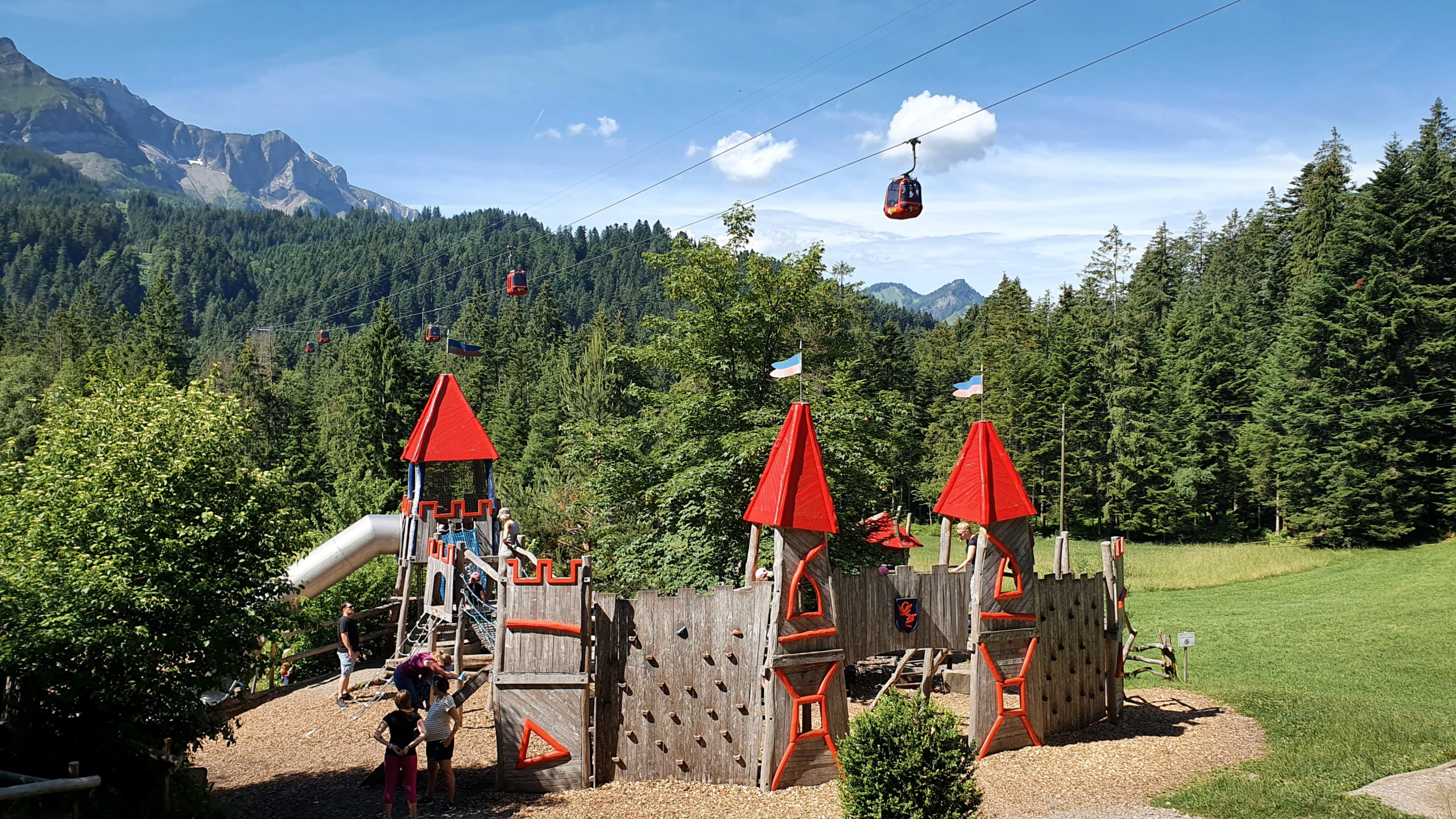 Das Pilu-Land am Pilatus - Familienausflug mit Spielplatz - Little Roamer